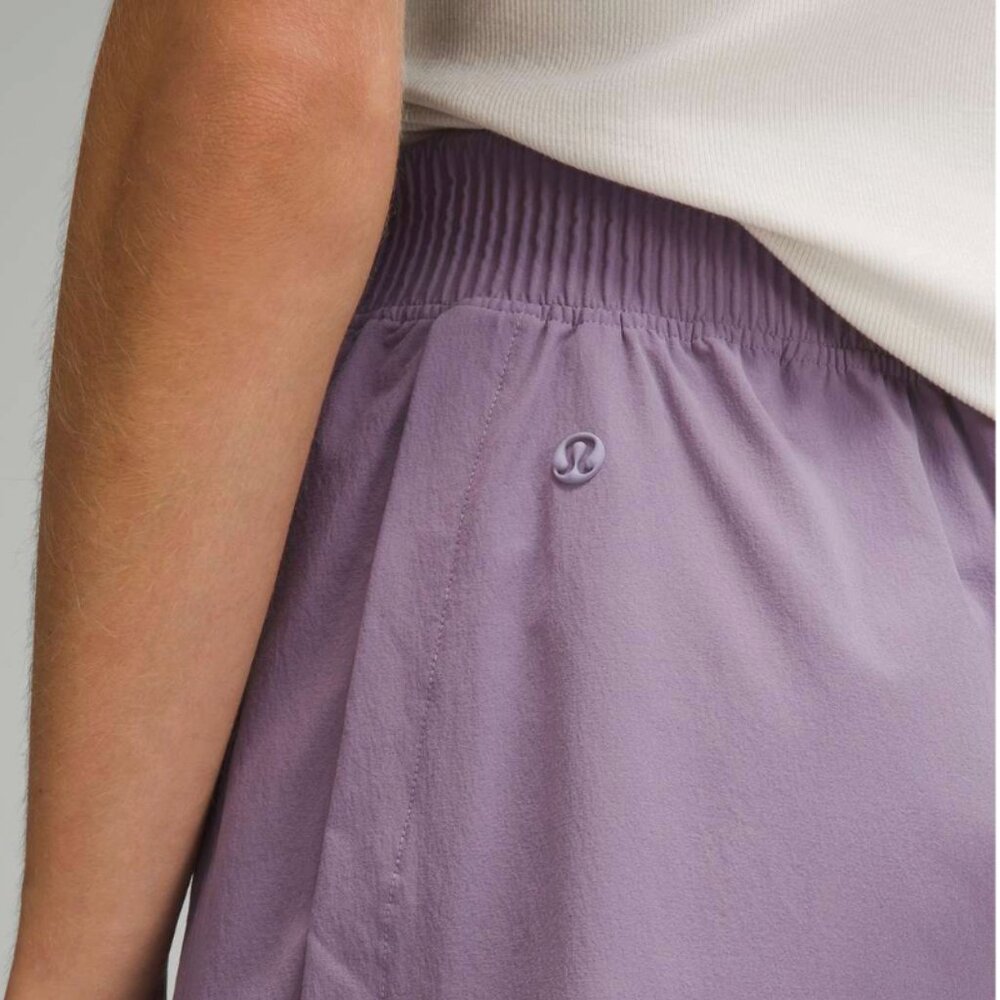 Lululemon Stretch Woven Relaxed-Fit High-Rise Short 4" - Purple Ash - Size M - Picture 3 of 8